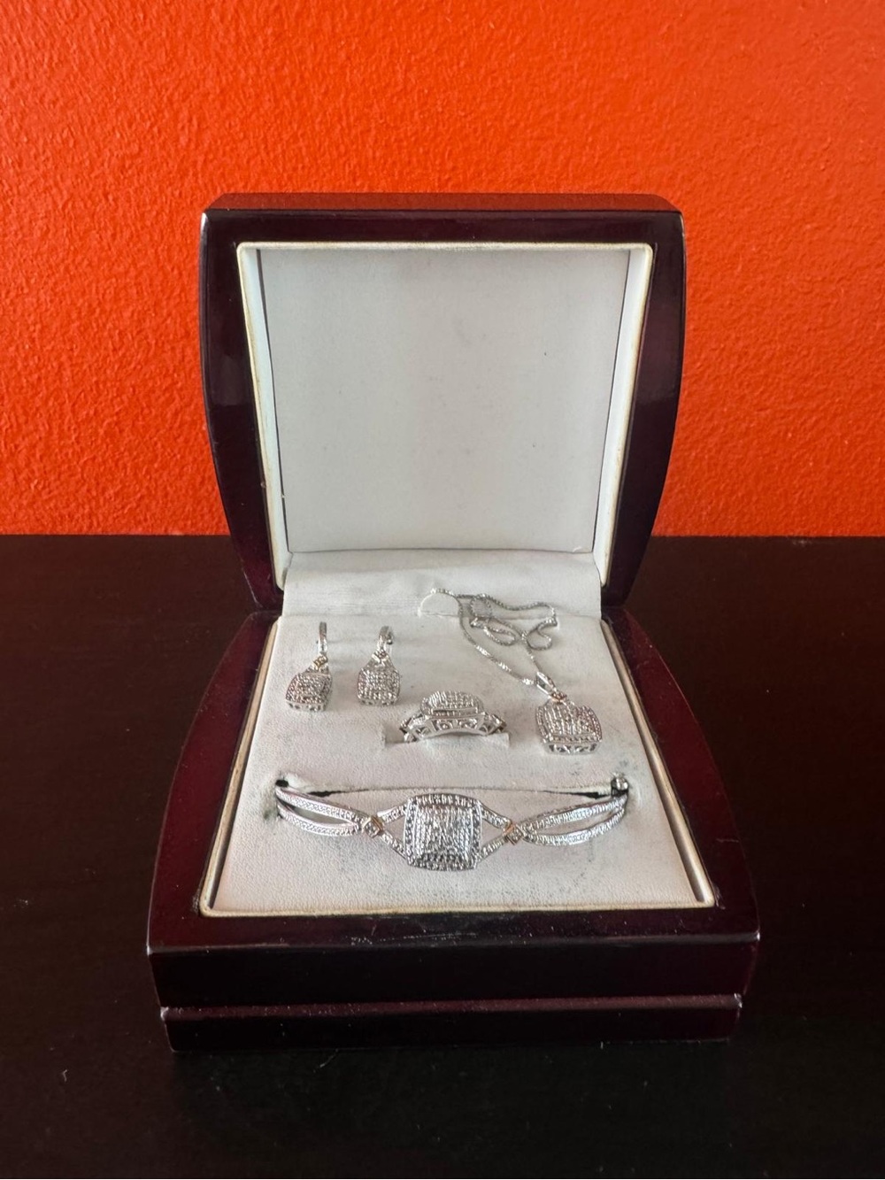 Natural diamonds and silver plated Jewelry Set